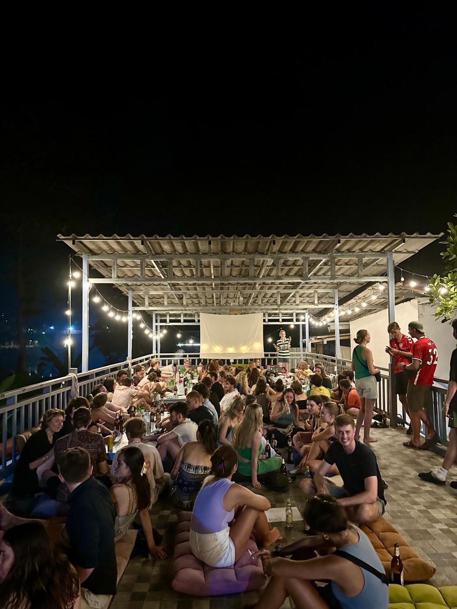 Sunrise Riverside Pool Hostel Luang Prabang Bagian luar foto